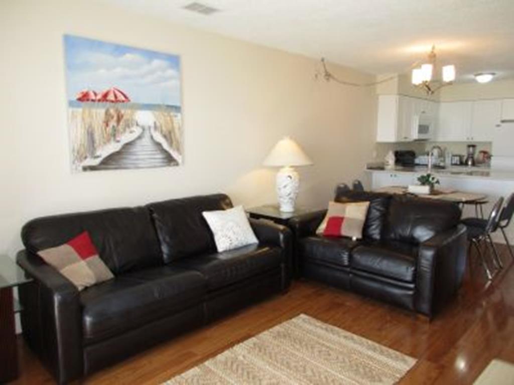 4400 Beach - Picture 