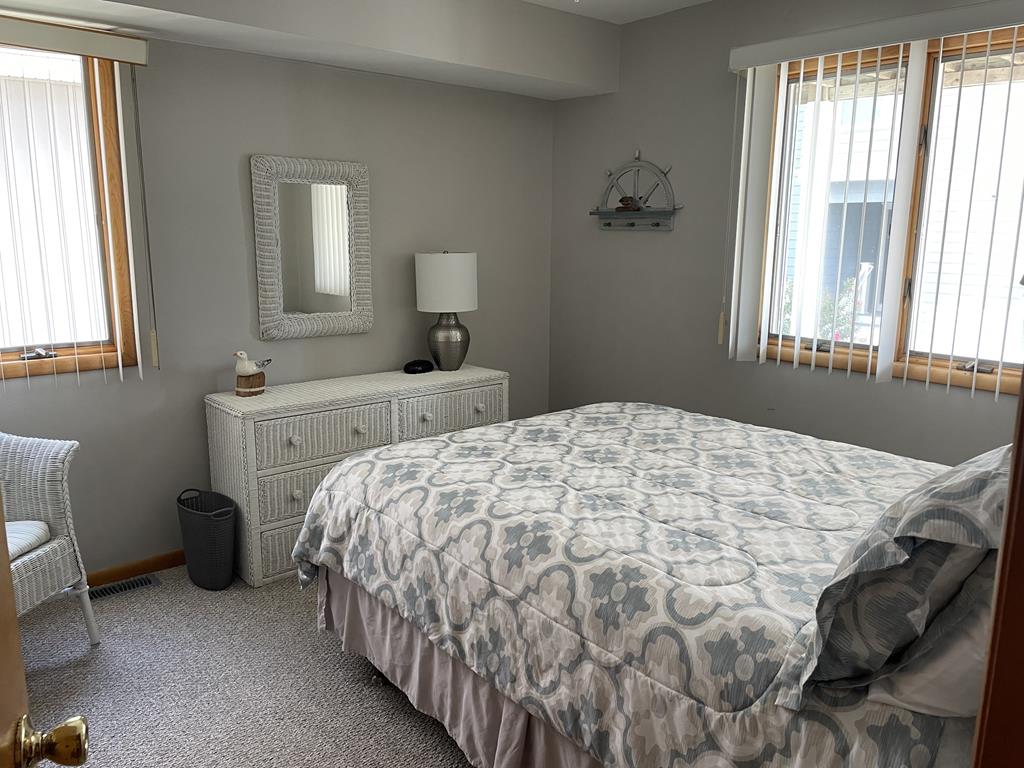 35 56th St - Picture 