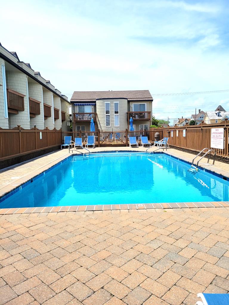 20 Pearl Street, Beach Haven (Ocean Front)