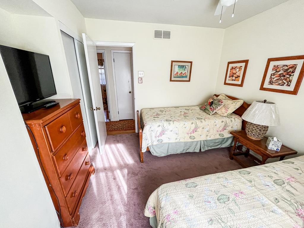 547 Sunset Blvd | Photo 19