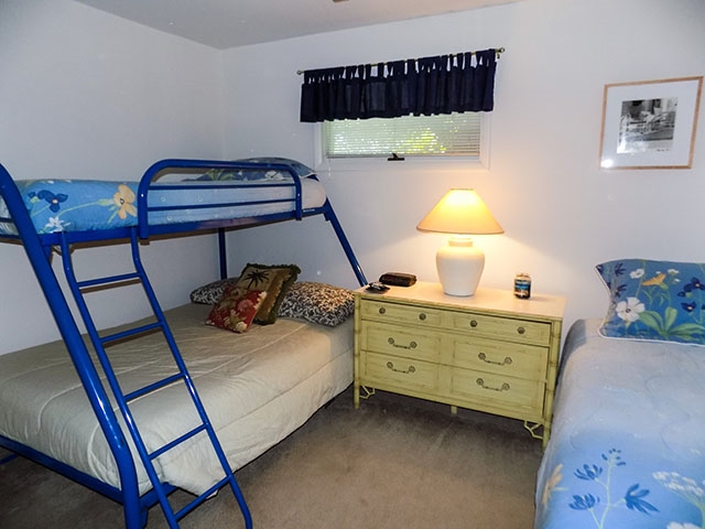 Missouri Ave | Photo 9