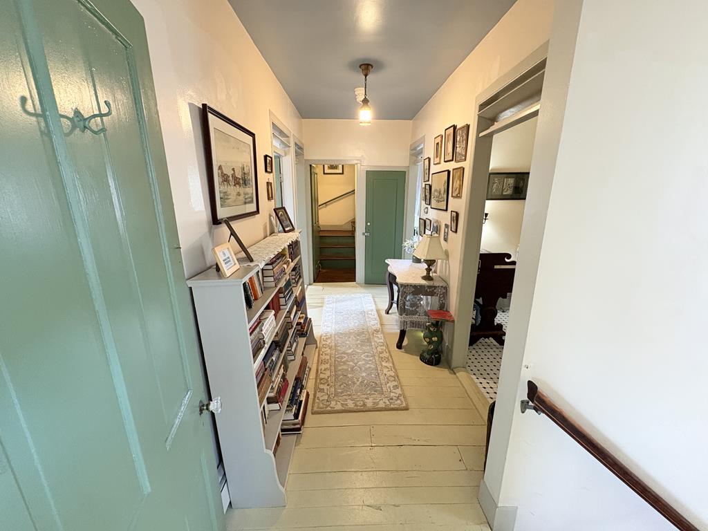 652 Hughes St | Photo 15