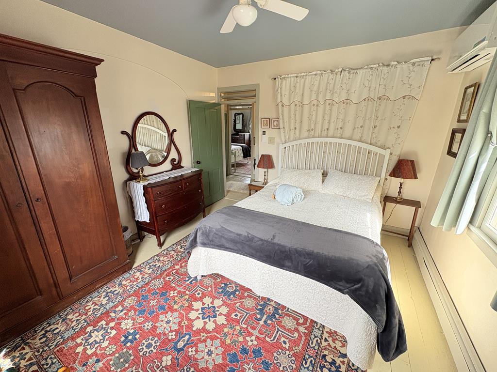 652 Hughes St | Photo 18