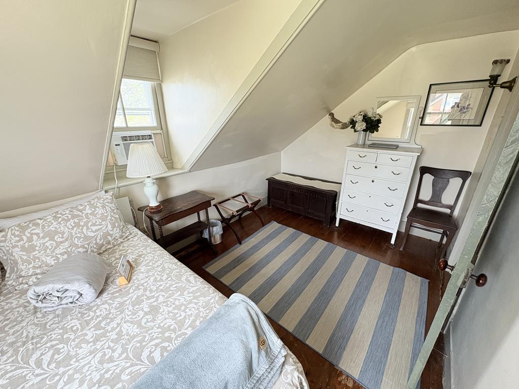 652 Hughes St | Photo 26