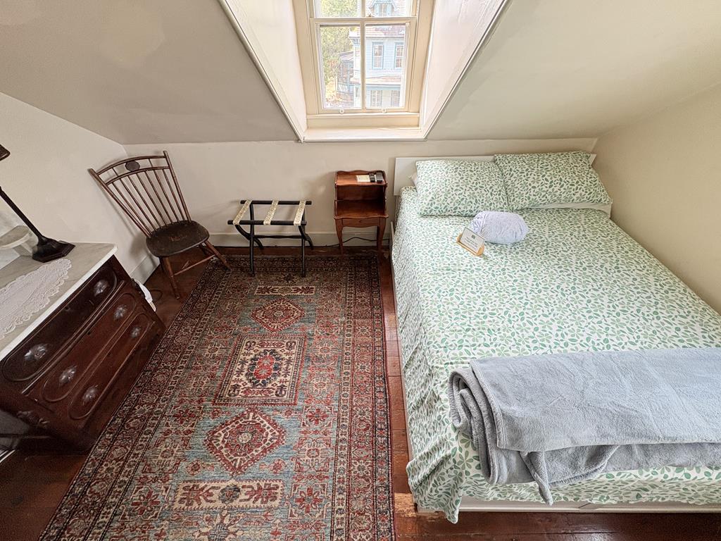 652 Hughes St | Photo 29