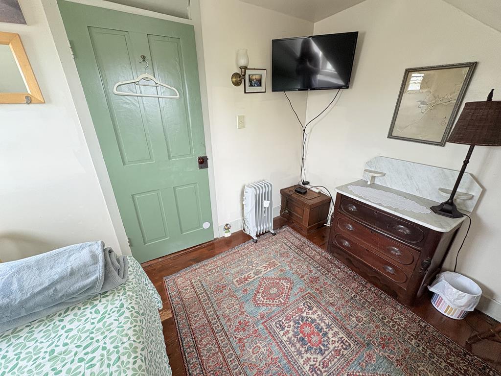 652 Hughes St | Photo 30