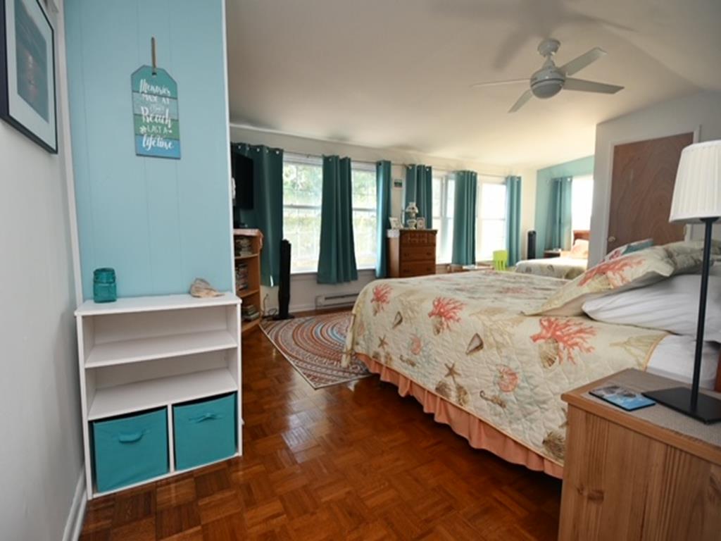 The Gathering Place, Close to Beach and Town | Photo 15