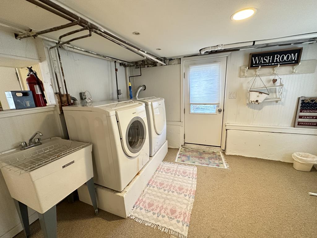 Seaside Splendor Close to The Beach | Photo 14