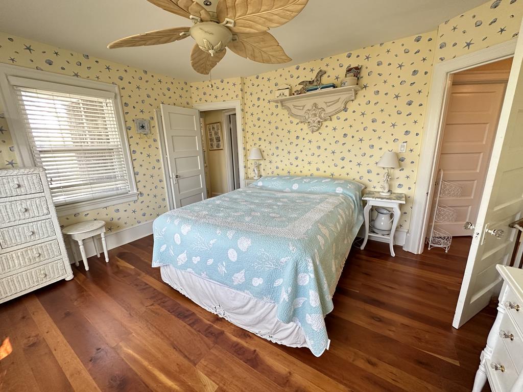 Seaside Splendor Close to The Beach | Photo 19