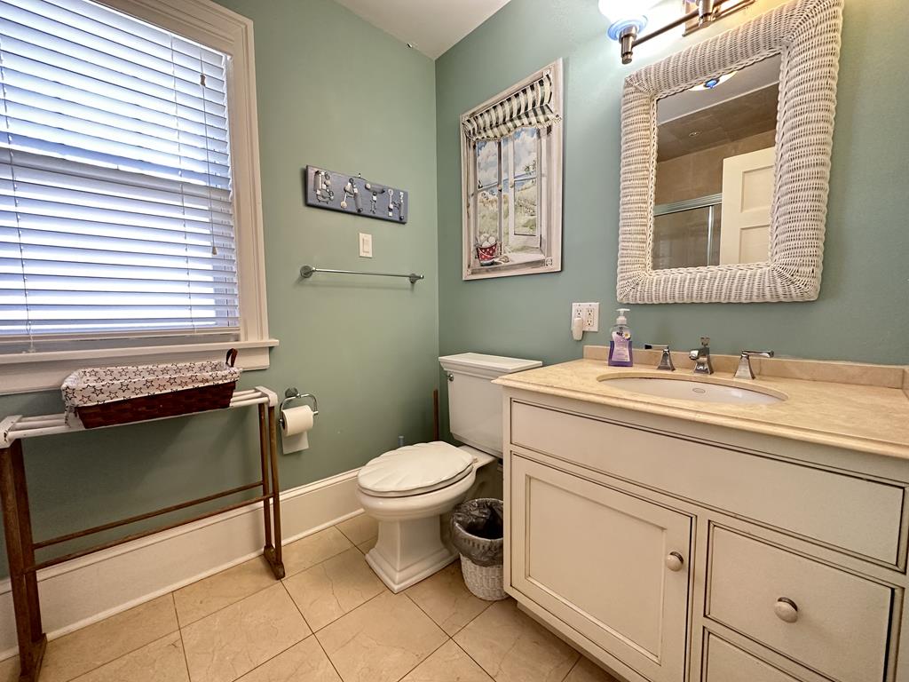 Seaside Splendor Close to The Beach | Photo 20