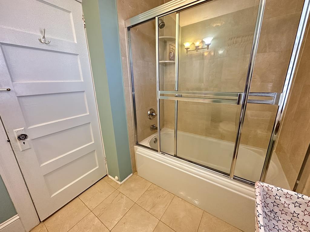 Seaside Splendor Close to The Beach | Photo 21