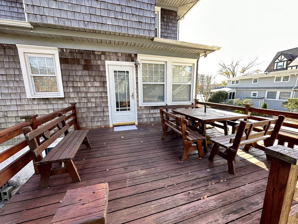 Seaside Splendor Close to The Beach | Photo 32