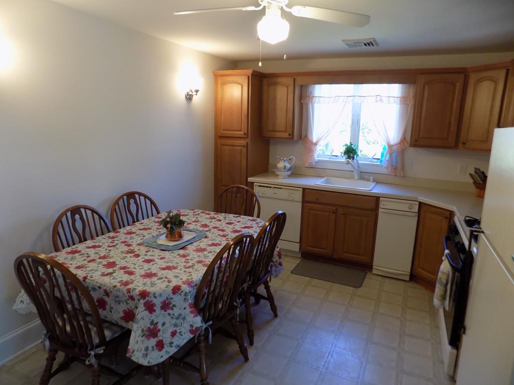 Clean , Comfy and Convenient!!! | Photo 12