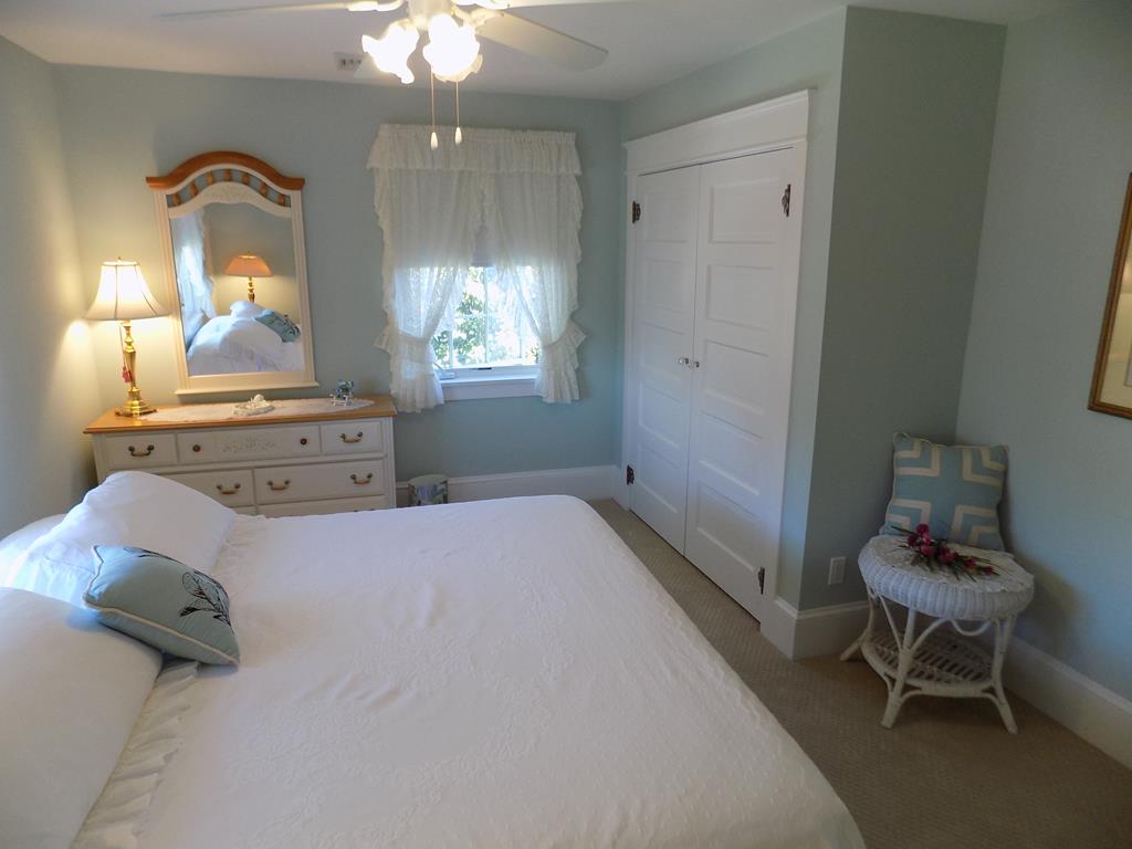 Clean , Comfy and Convenient!!! | Photo 14