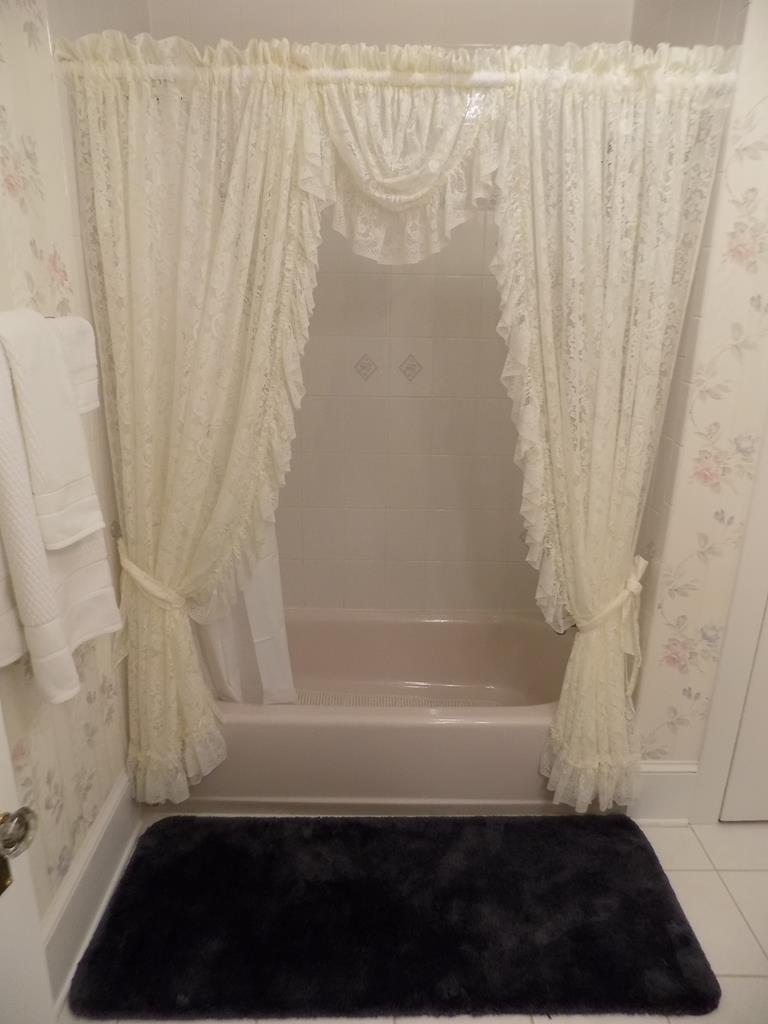 Clean , Comfy and Convenient!!! | Photo 18