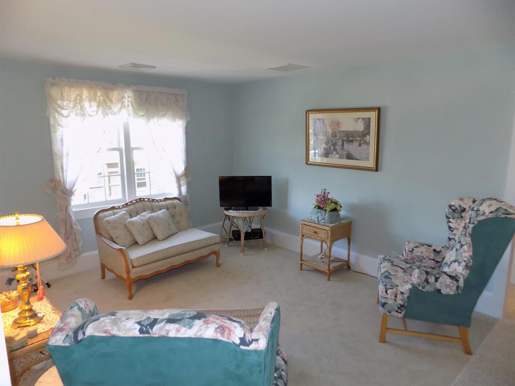 Clean , Comfy and Convenient!!! | Photo 9