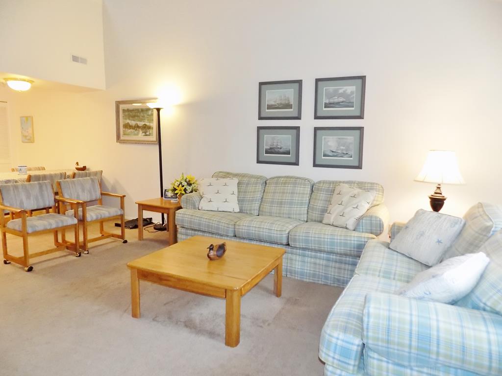 CUTE QUAD NEAR THE HARBOR | Photo 5