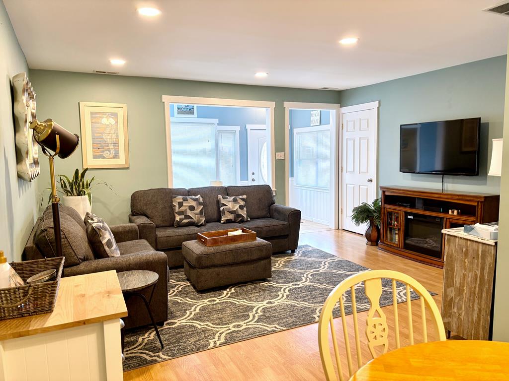 Once Upon A Tide | Photo 8