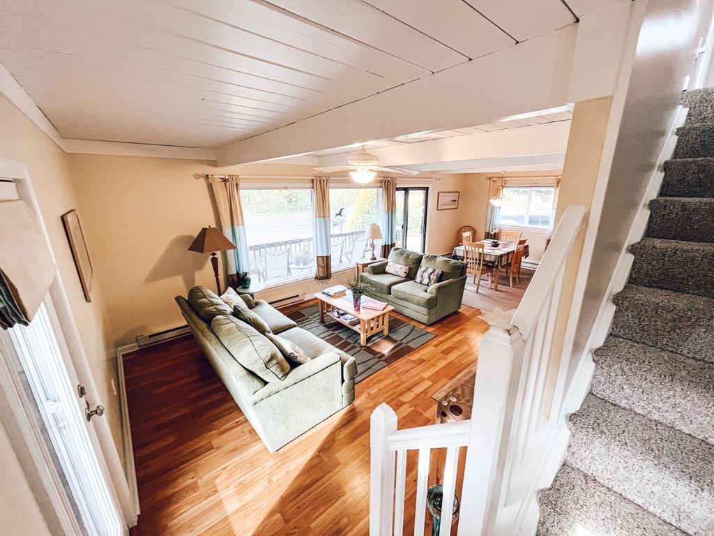 Lily Pad Lake Views | Photo 16