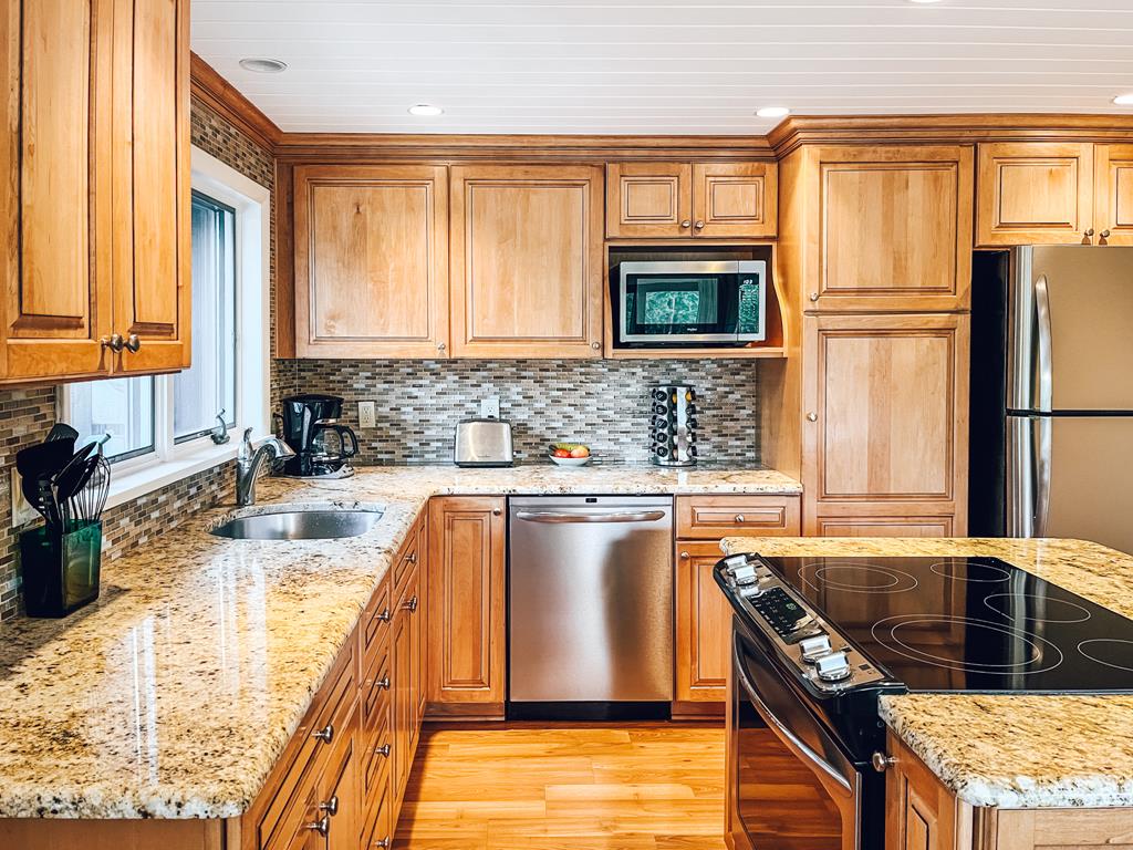 Lily Pad Lake Views | Photo 8