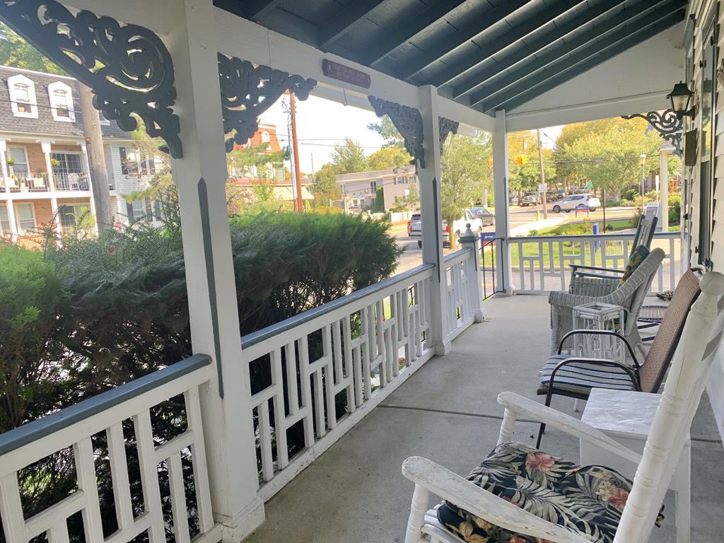 926 Washington st. | Photo 4