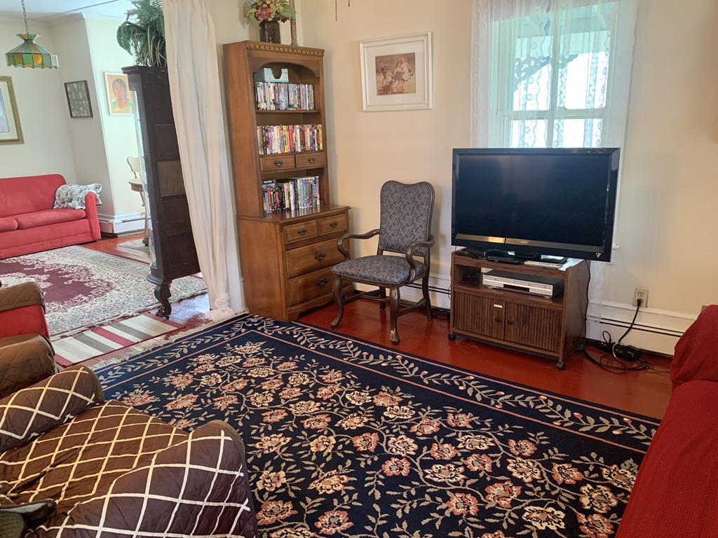 926 Washington st. | Photo 6