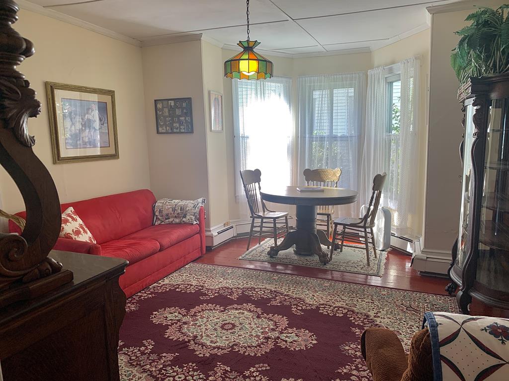 926 Washington st. | Photo 8