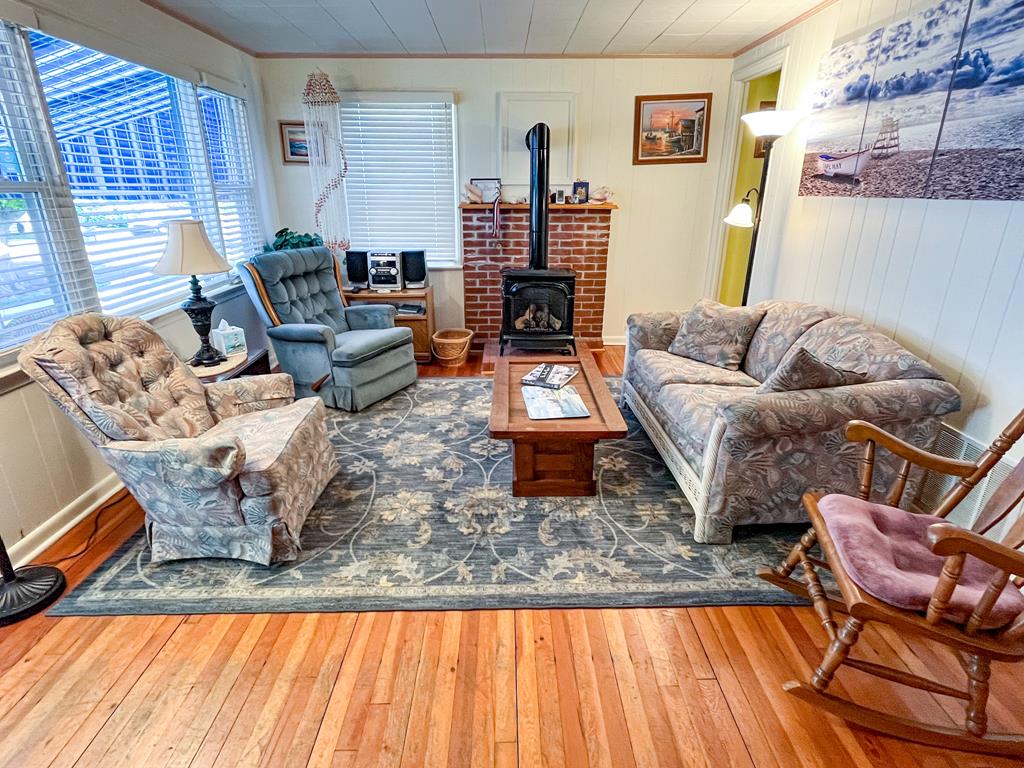 948 Sewell Avenue | Photo 5