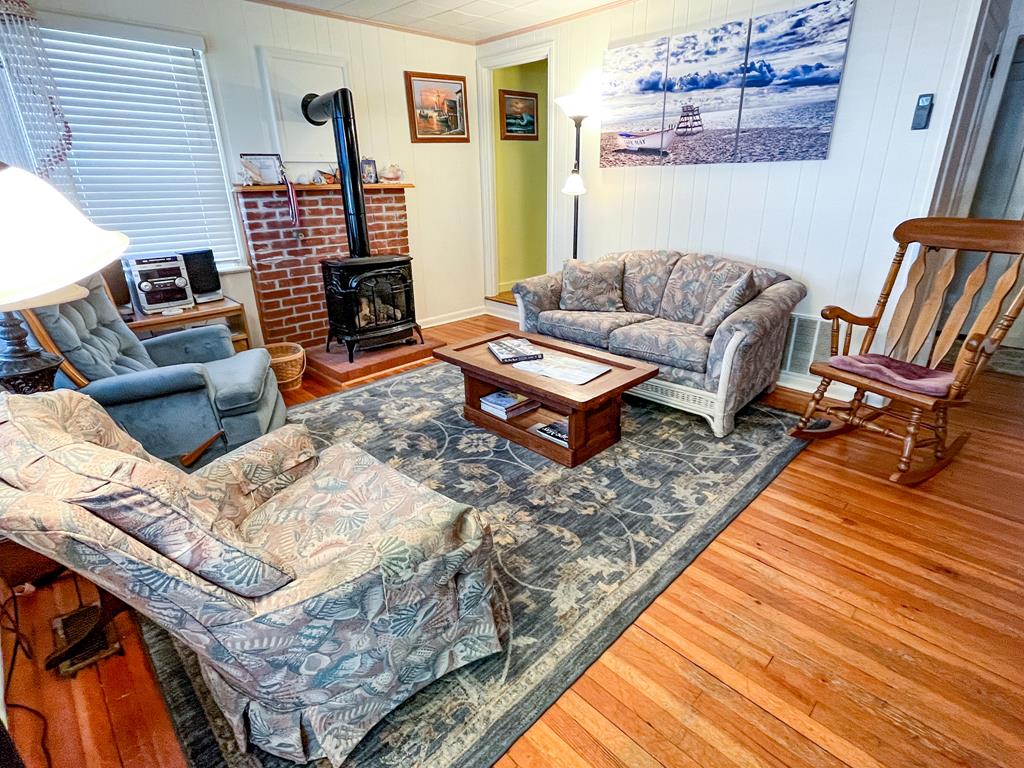 948 Sewell Avenue | Photo 6