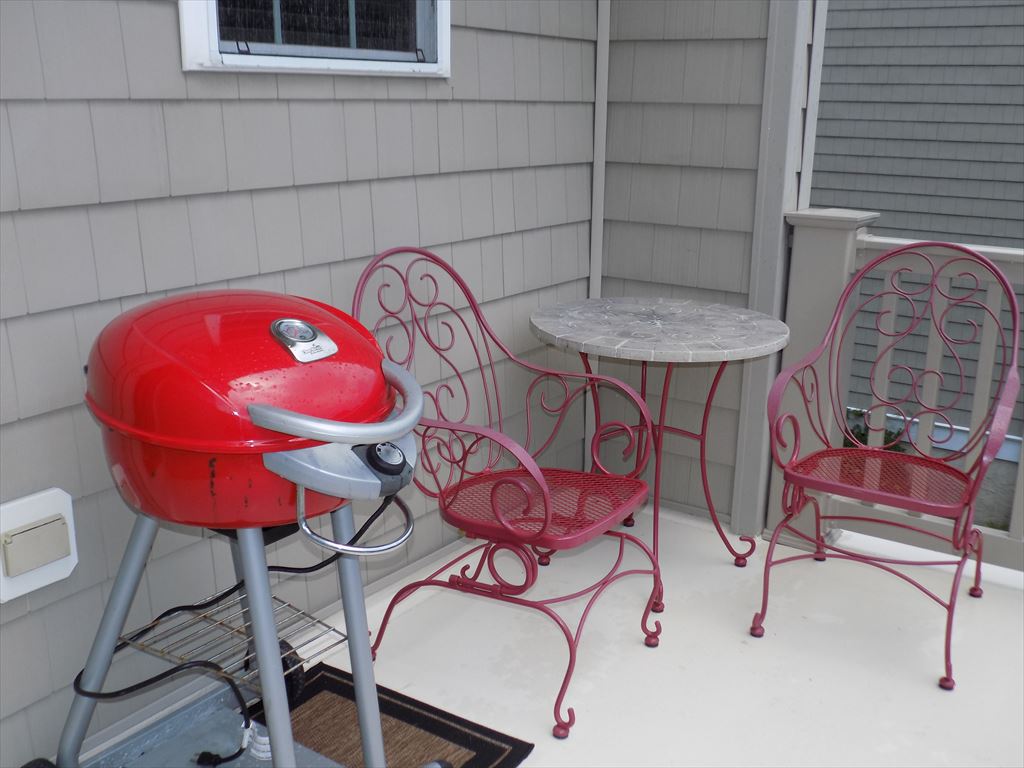 Fabulous Cape May Retreat with Pool | Photo 27