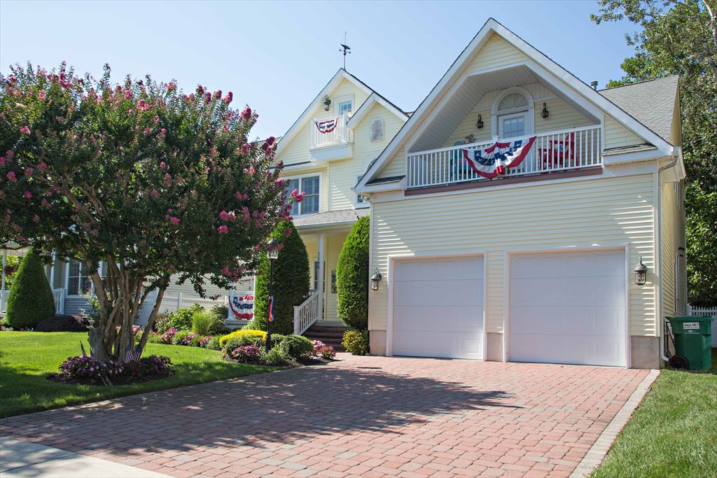 Third floor with view of master balcony