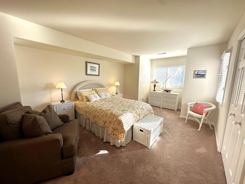 803 St. James Place | Photo 15