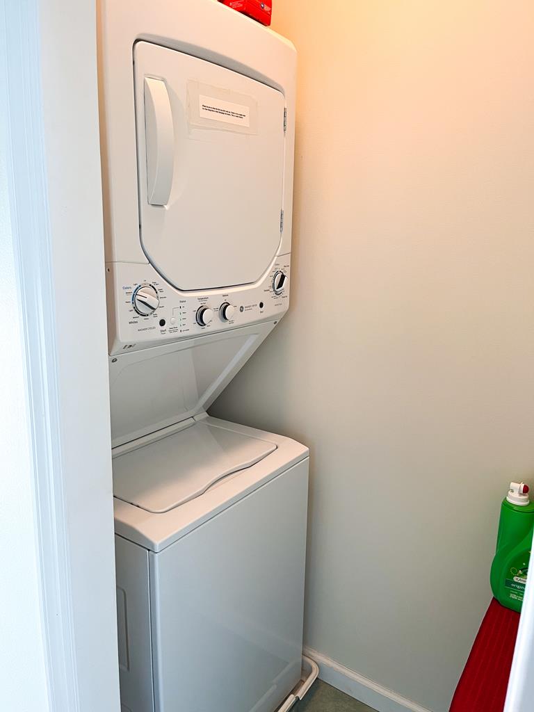 CLOSE TO BEACH AND TOWN - Columbia | Photo 25