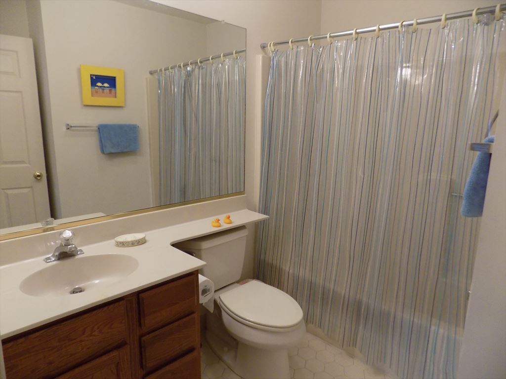 CONDO WITH POOL | Photo 22