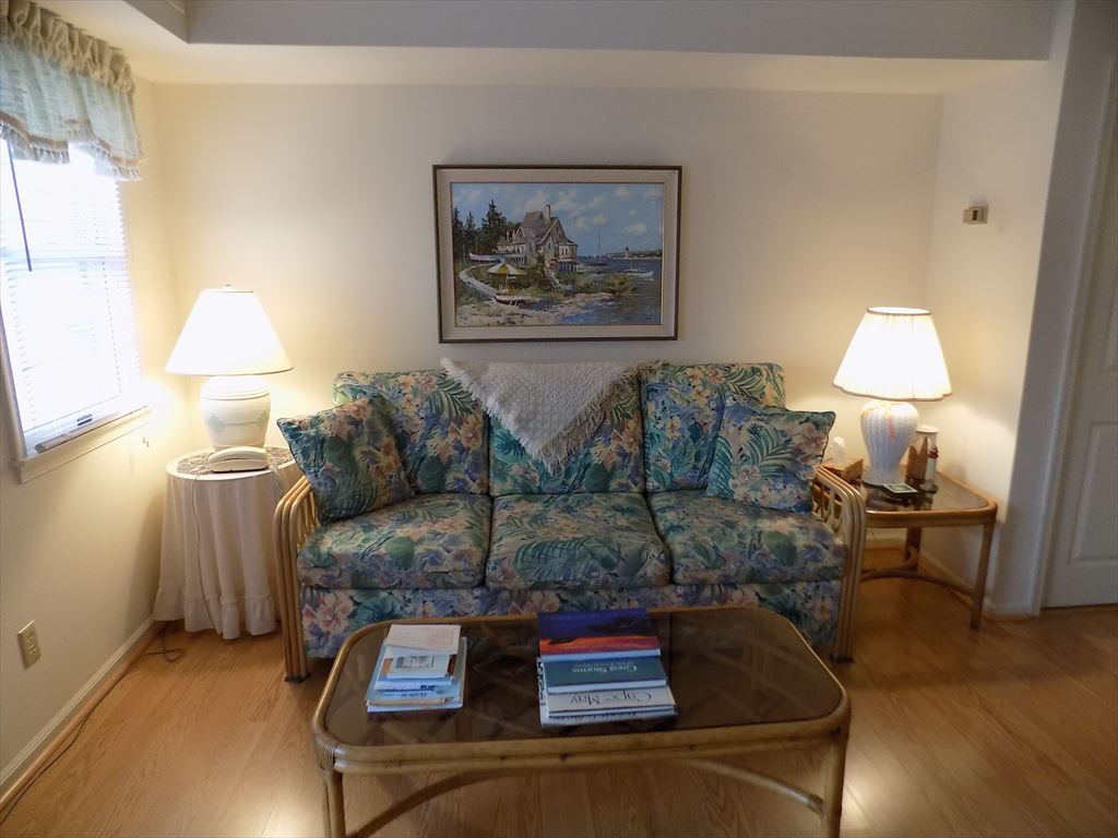 CONDO WITH POOL | Photo 6