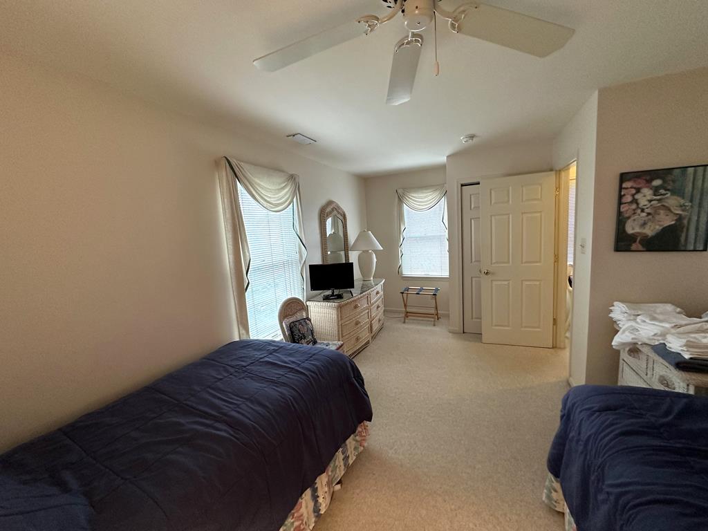 Garden Condo with Pool | Photo 15