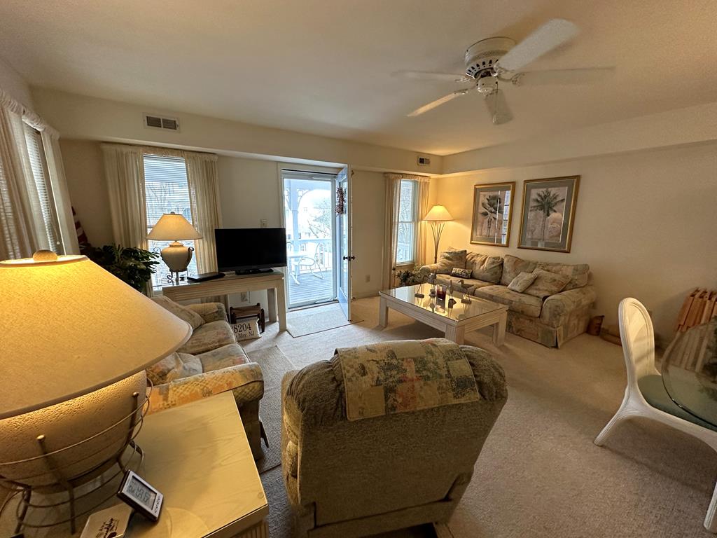 Garden Condo with Pool | Photo 11