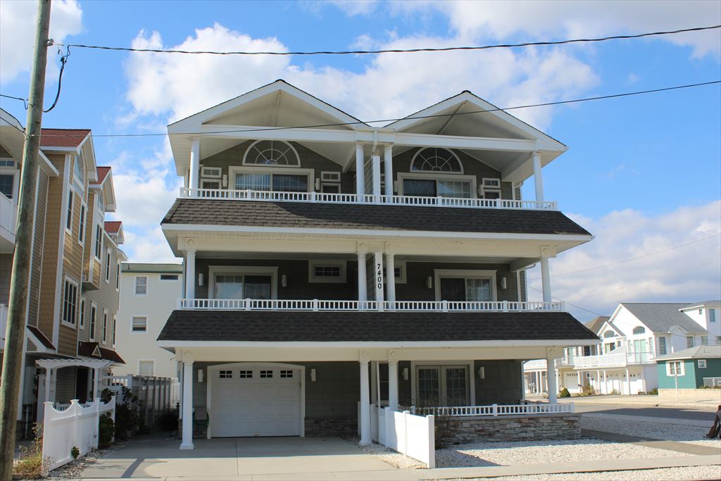7400 Pleasure Avenue, Sea Isle City (Beach Block)