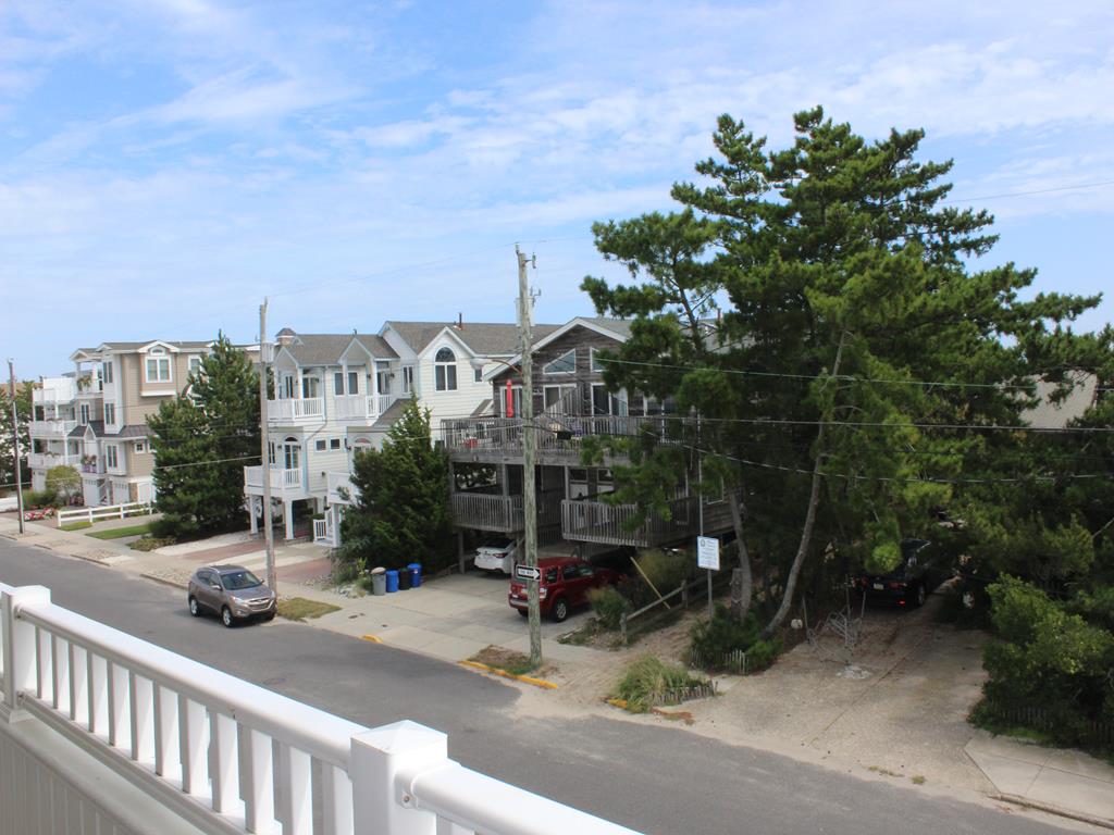 7400 Pleasure Avenue, Sea Isle City (Beach Block)