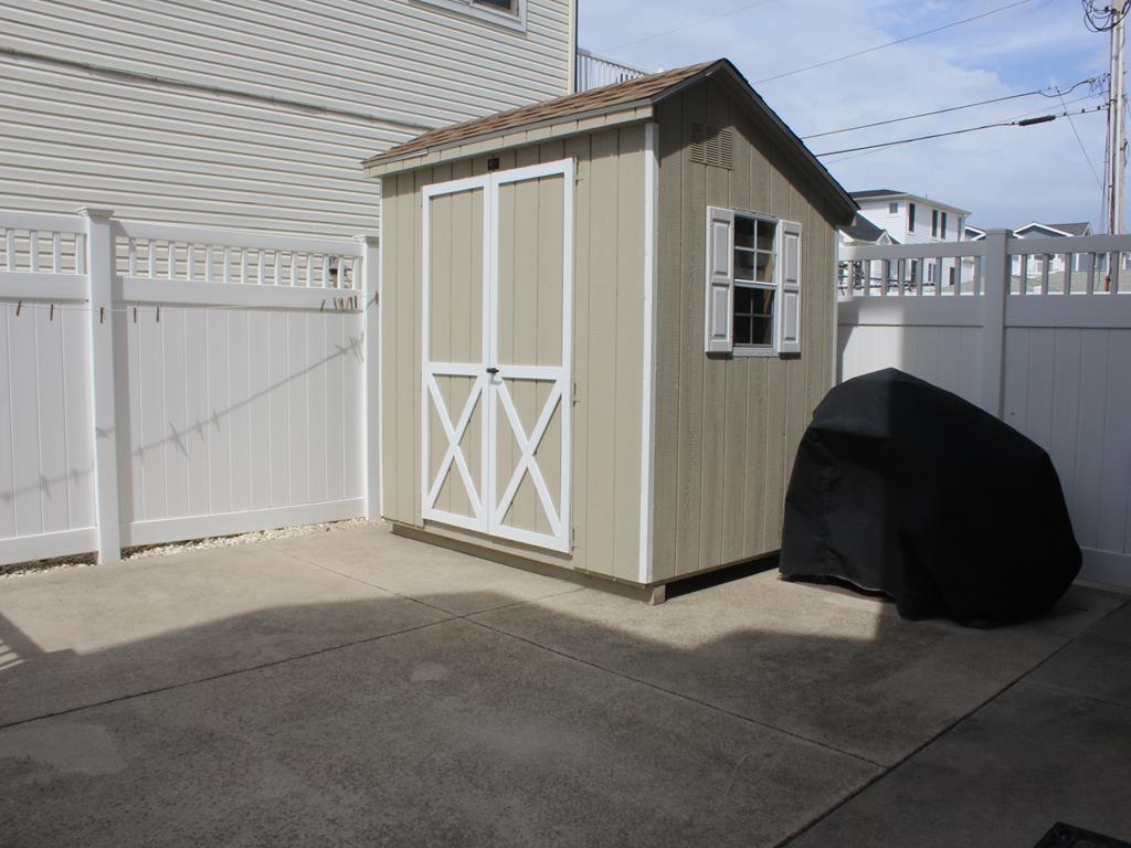 7400 Pleasure Avenue, Sea Isle City (Beach Block)