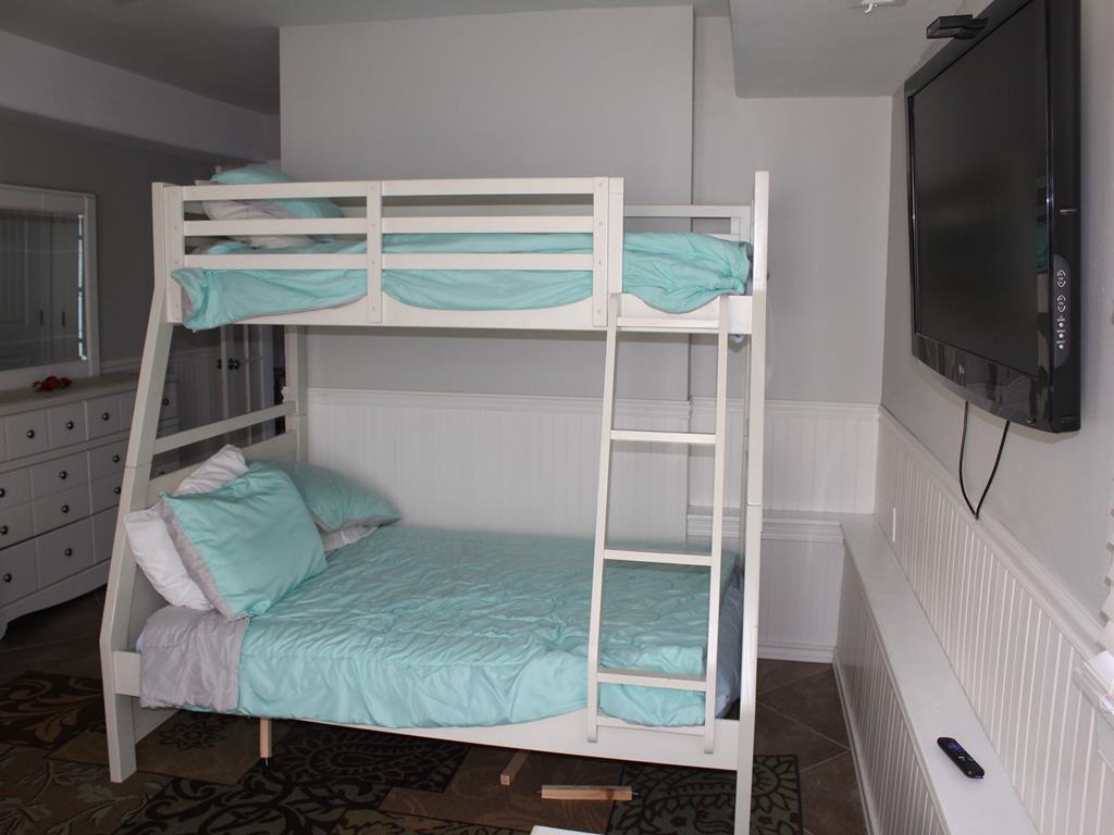 7400 Pleasure Avenue, Sea Isle City (Beach Block)