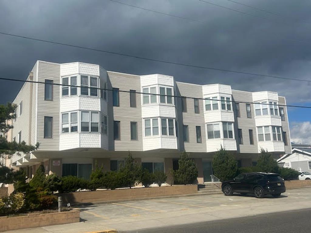 4114 Central Avenue, Sea Isle City (Center)