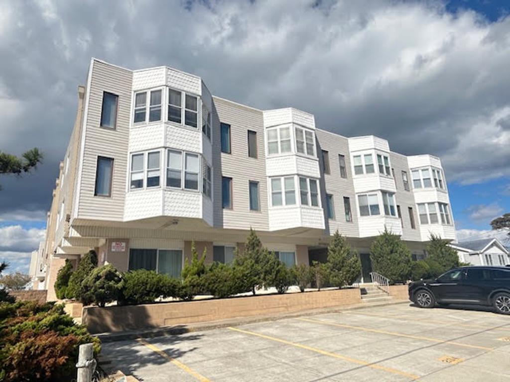 4114 Central Avenue, Sea Isle City (Center)