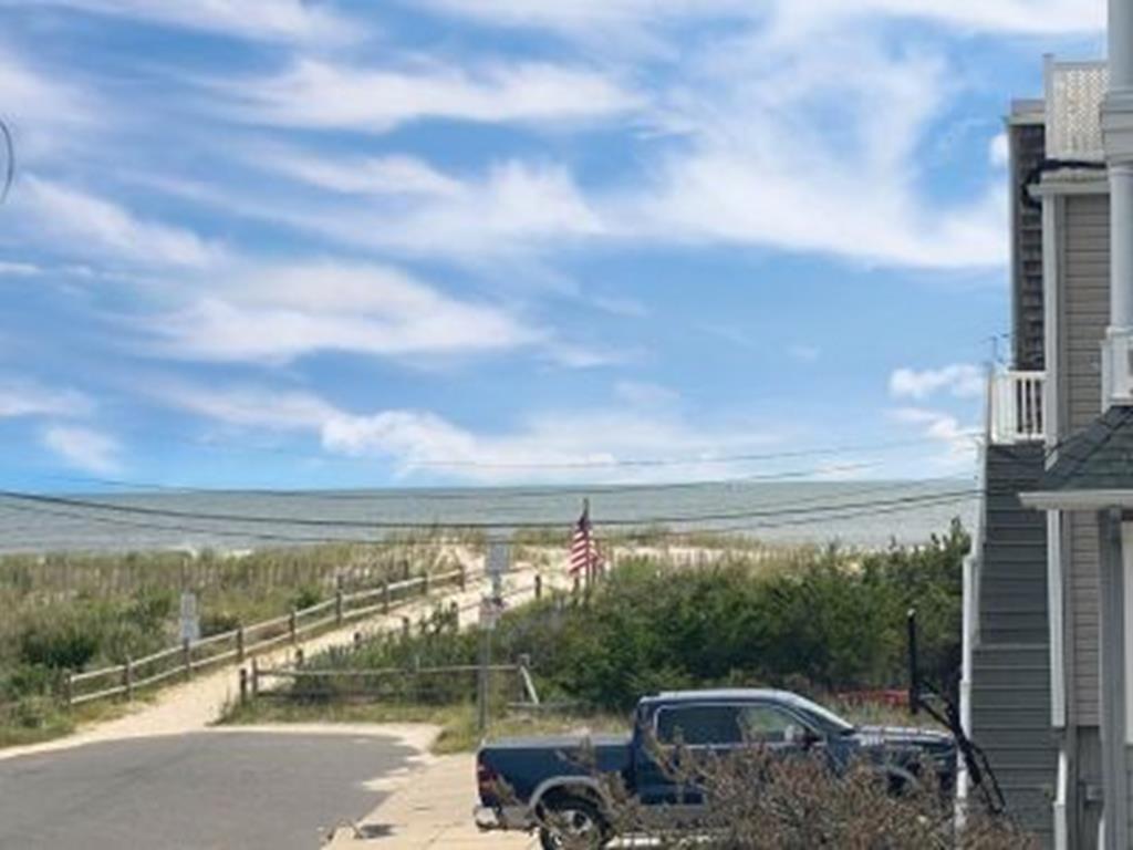 24 84th Street, Sea Isle City (Beach Block)