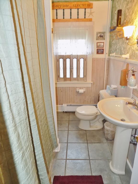 Pet Friendly Cottage - 1238 Lafayette | Photo 12
