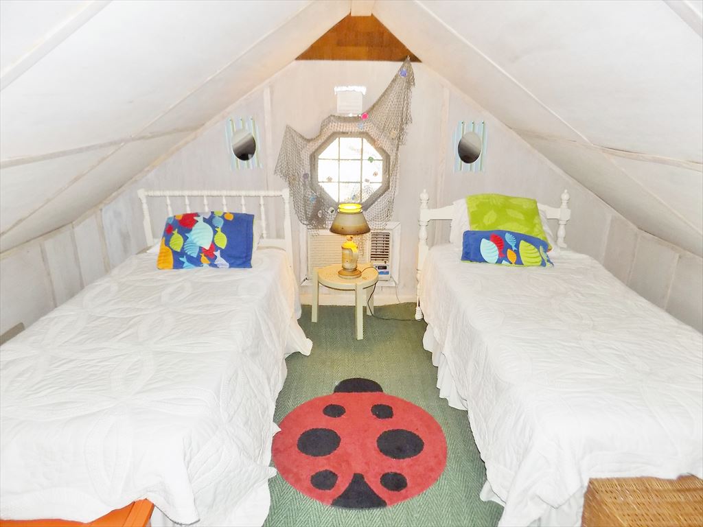 Pet Friendly Cottage - 1238 Lafayette | Photo 16