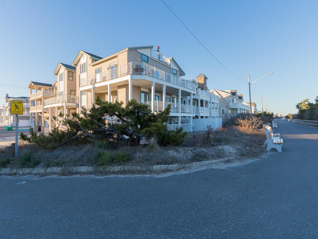 Freda Real Estate 11 57th St Sea Isle City Vacation Rental Property