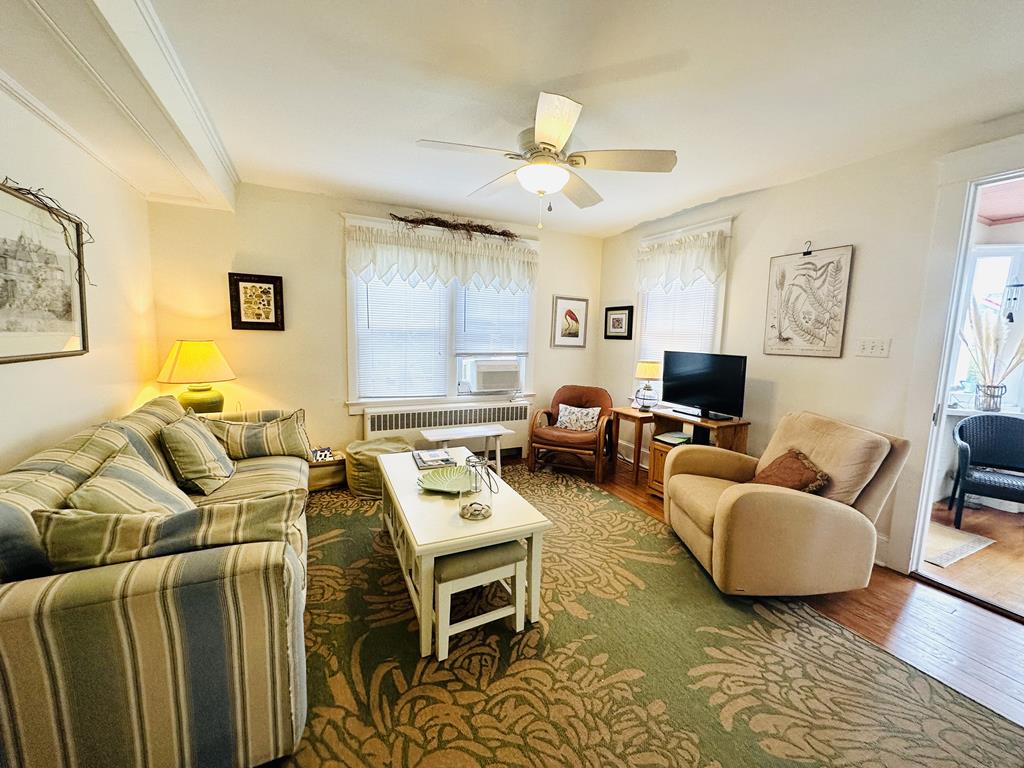 Sunset Cottage - STONES THROW TO THE BEACH | Photo 12