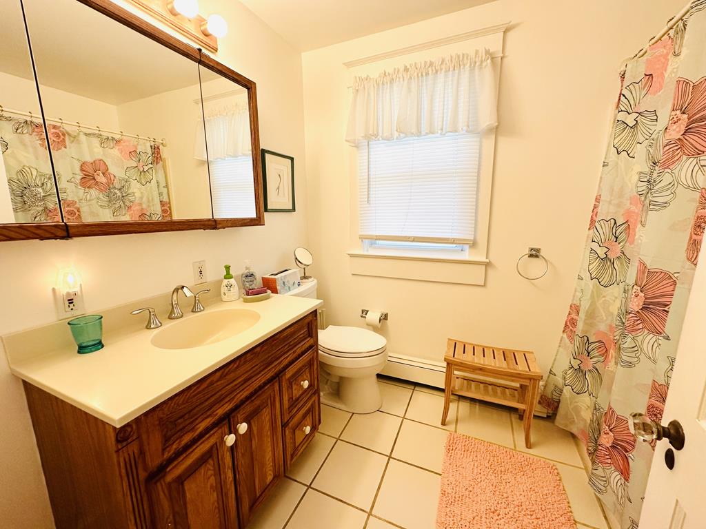 Sunset Cottage - STONES THROW TO THE BEACH | Photo 16