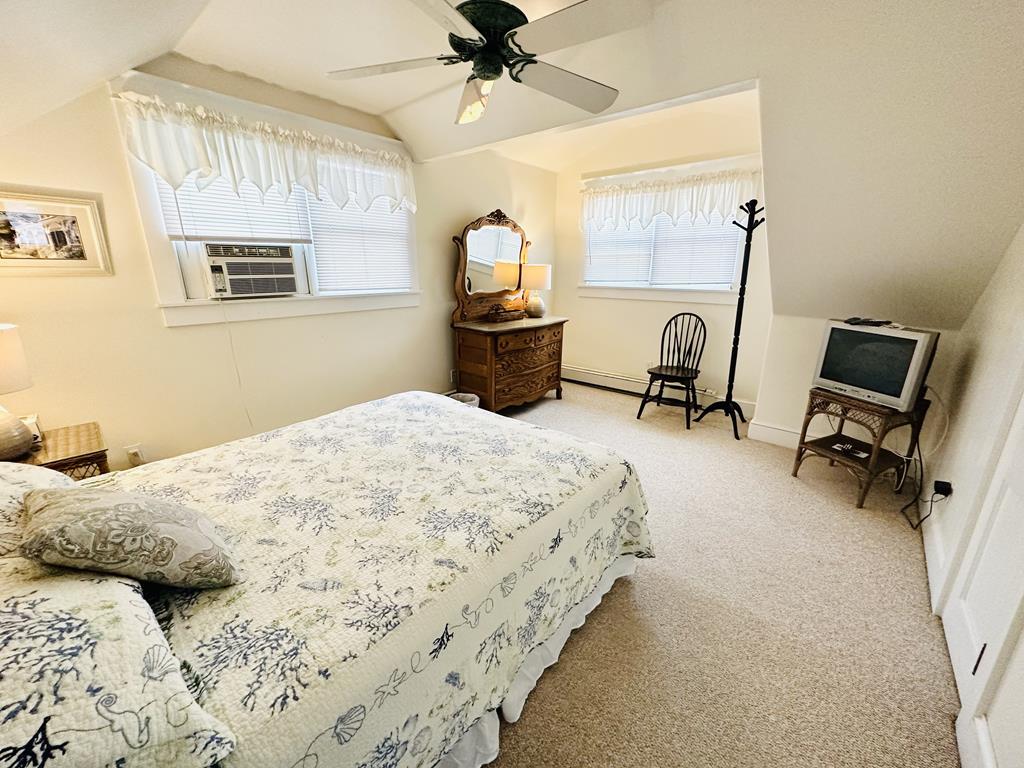 Sunset Cottage - STONES THROW TO THE BEACH | Photo 28